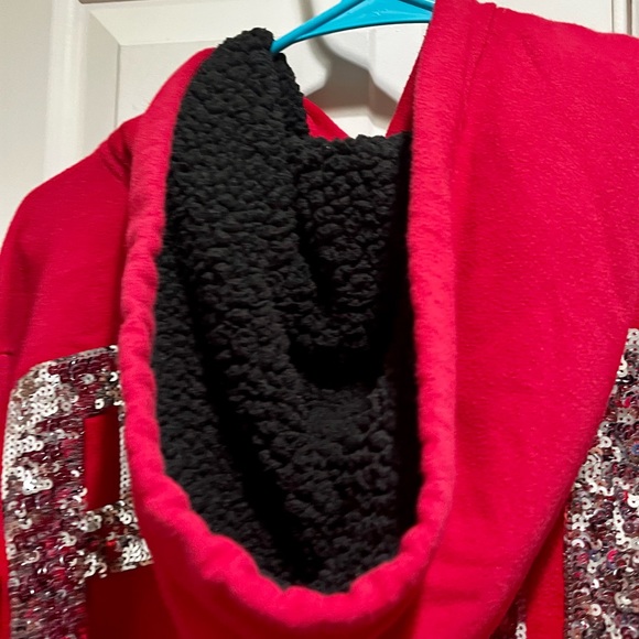 Pink VS sweatshirt with silver sequins and hoodie w/ Sherpa inside the hoodie - Picture 6 of 12